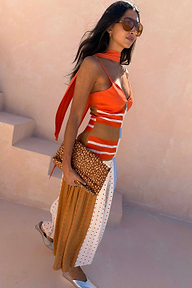 caption_Model is 5ft7” and wears UK size 10/ US 6 
