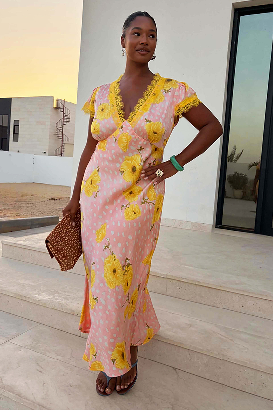 caption_Model is 5ft7” and wears UK size 18/ US 14