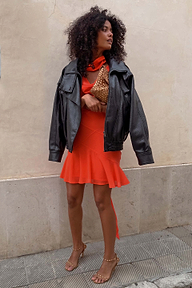 caption_Model is 5ft8” and wears UK size 10/ US 6 
