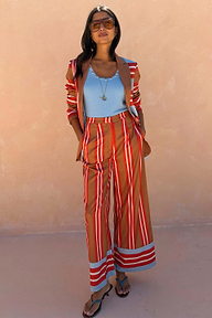 caption_Model is 5ft7” and wears UK size 10/ US 6 
