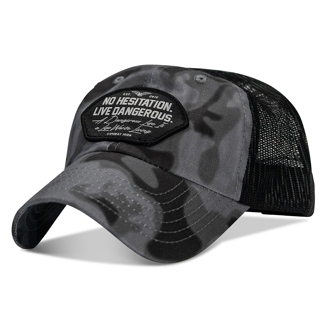 #color_carbon-camo