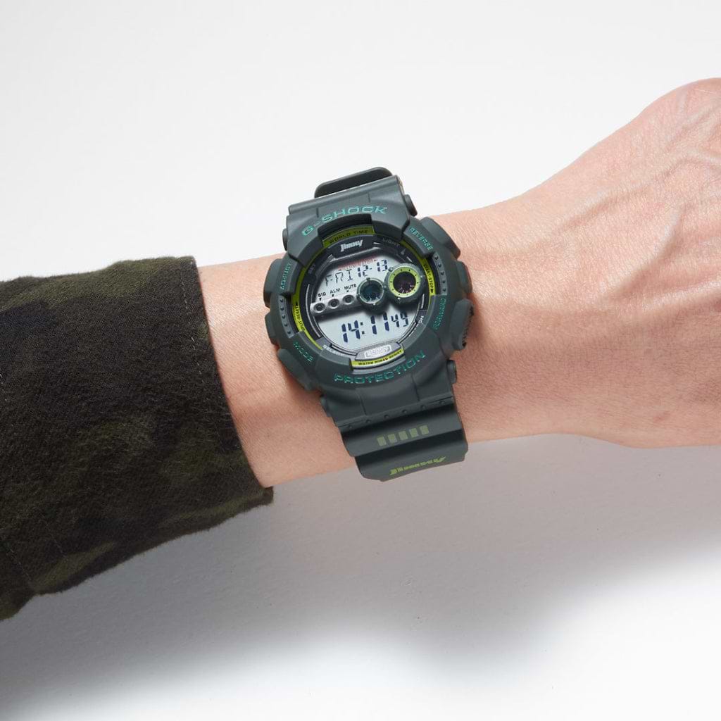 【S-MALL4周年　2025年4月9日（水）19：30受付開始　1,000個限定】【抽選販売】SUZUKI JIMNY×CASIO G-SHOCK GD-100コラボウォッチ サードエディション
