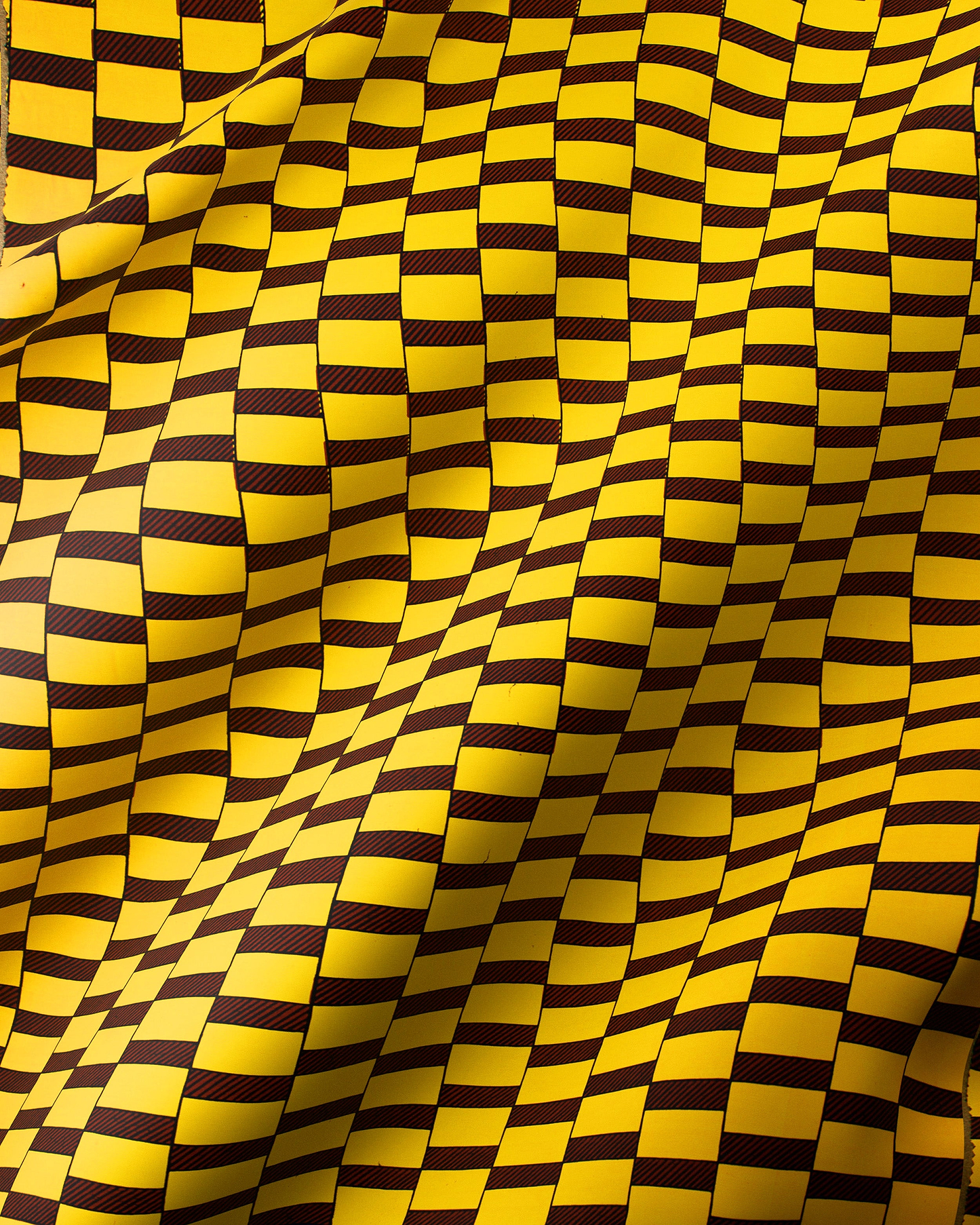 Vibrant yellow black checkered fabric wax hollandais vlh1455.051