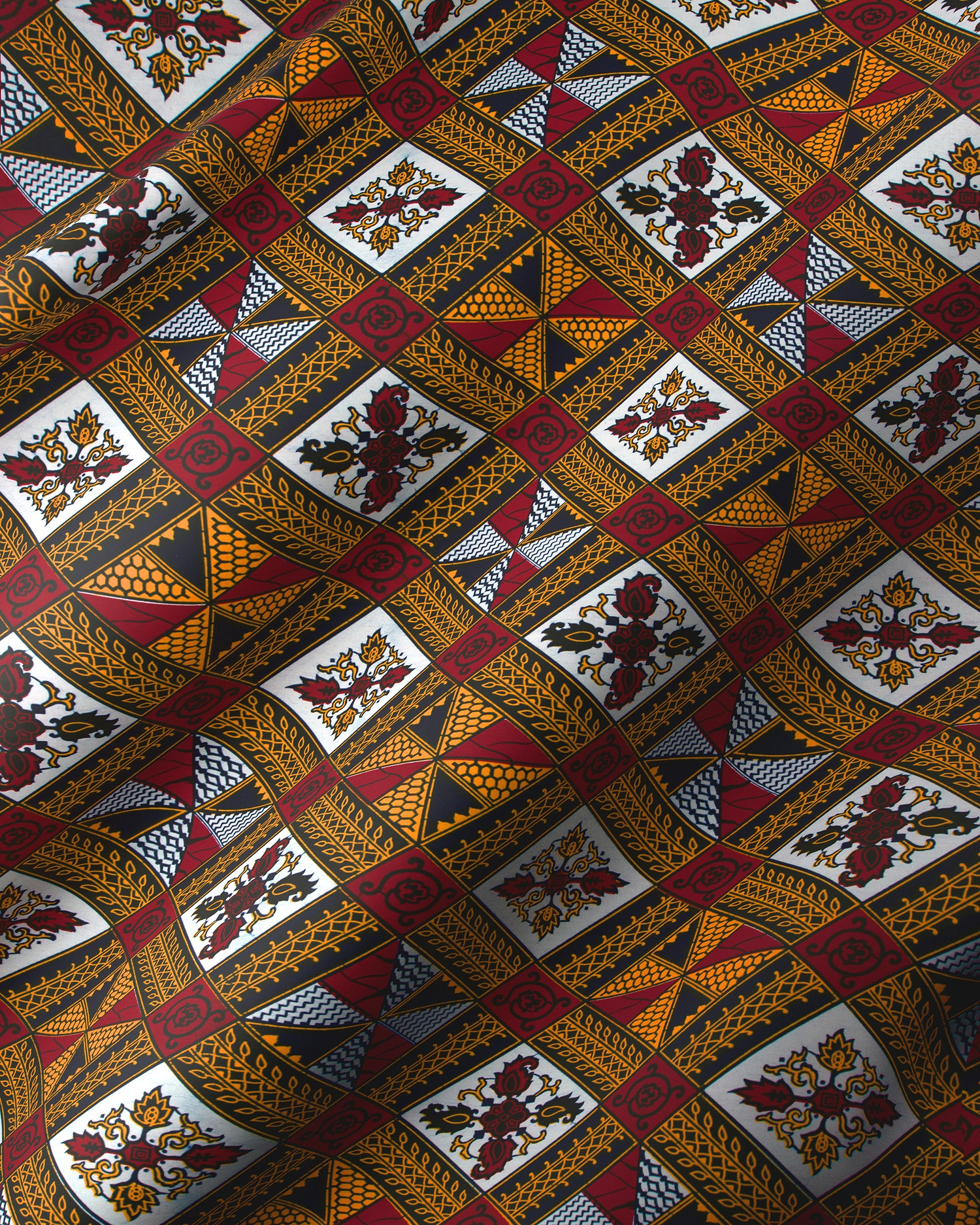 Richly patterned fabric geometric design wax hollandais vl00014.308