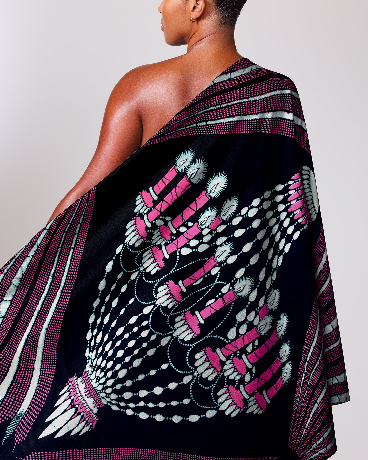 Wax Hollandais | VL00927.099 | Silver Embellished