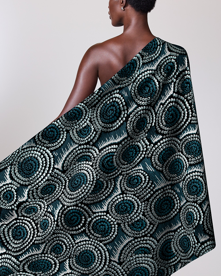 Wax Hollandais | VL02194.008 | Silver Embellished