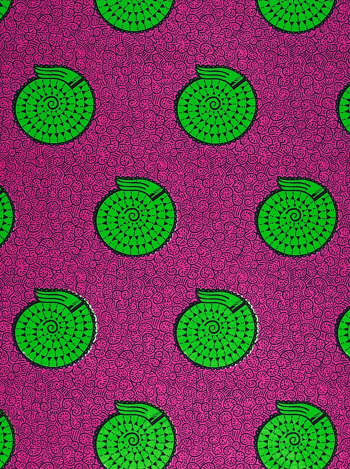 Vibrant green spiral seashell motifs wax hollandais vl54350.018