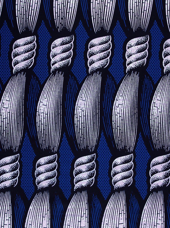 Blue white patterned fabric stylized wax hollandais vla0840.012