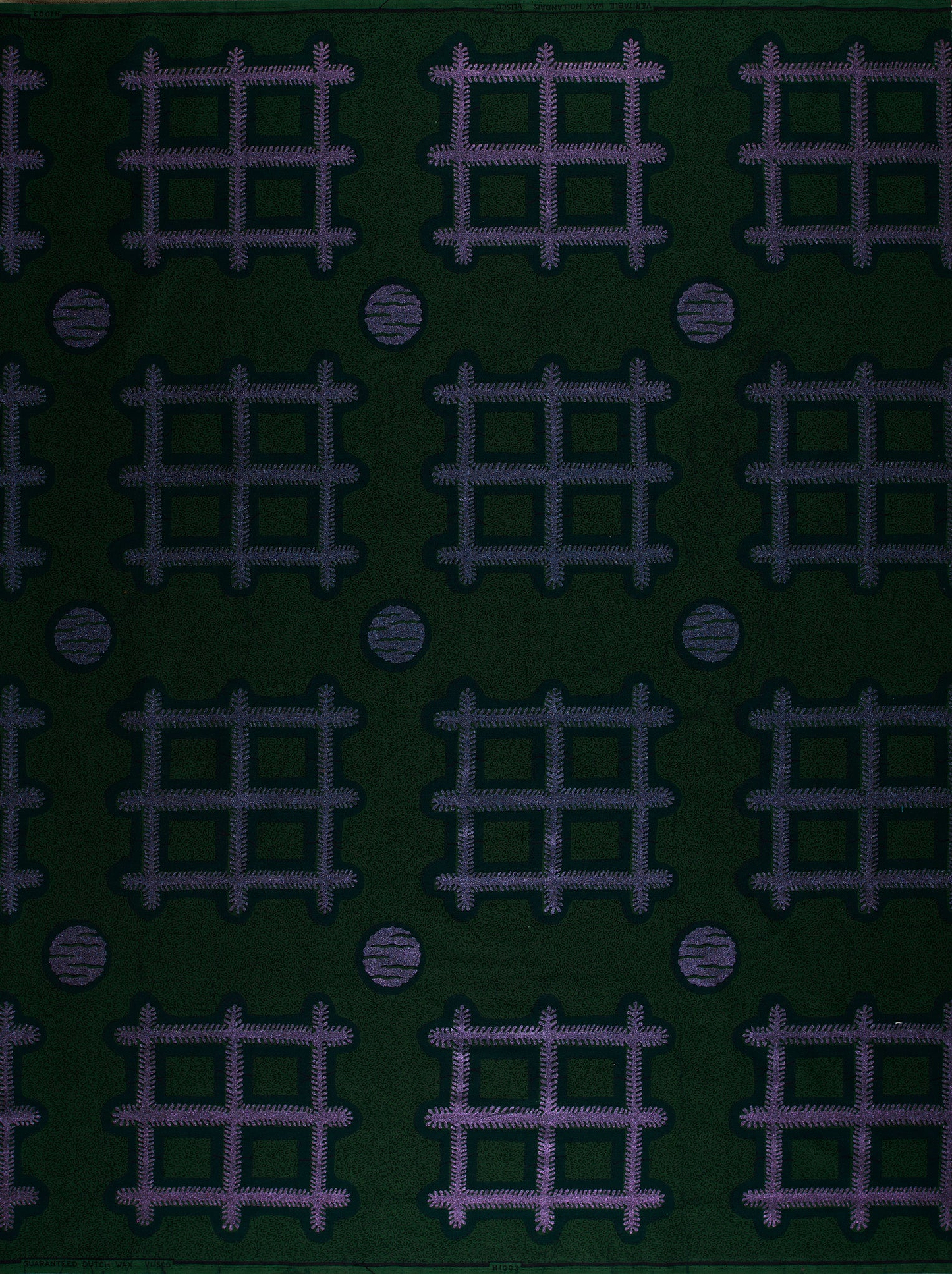 Sky Wax | VLH1003.142 | Red-Blue Pearl Embellished