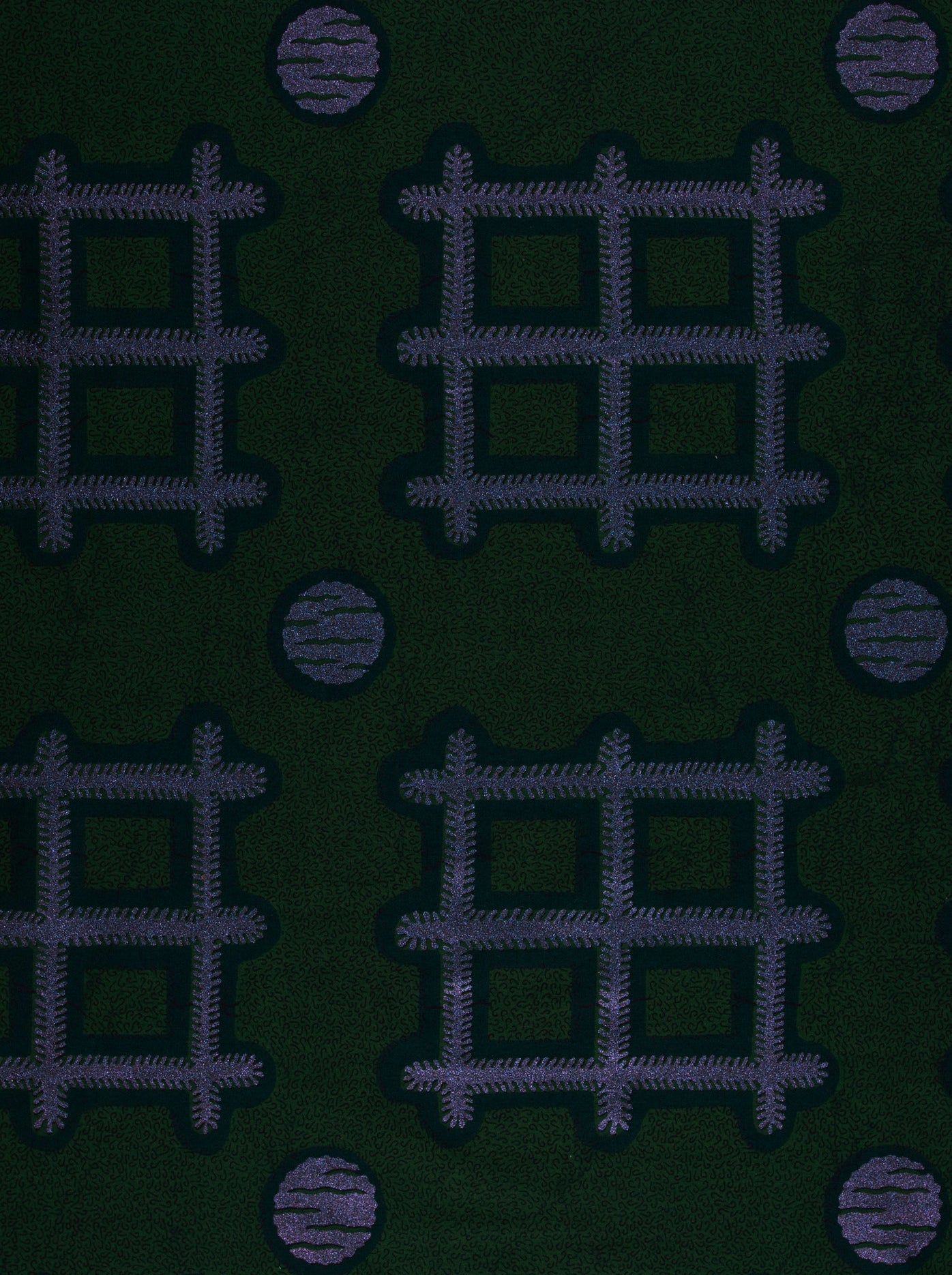 Sky Wax | VLH1003.142 | Red-Blue Pearl Embellished