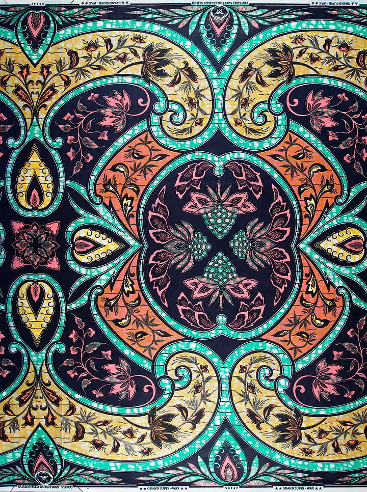 Vibrant ornate fabric symmetrical paisley grand super-wax vls3947.013