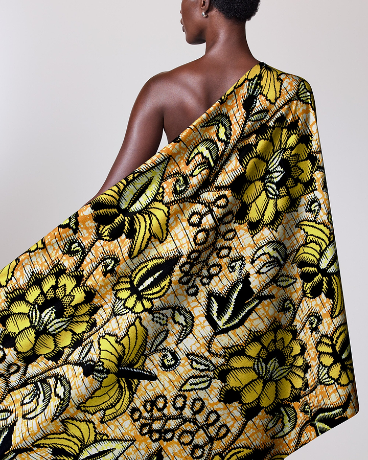 Vibrant yellow black floral-patterned fabric super-wax vls6412.007