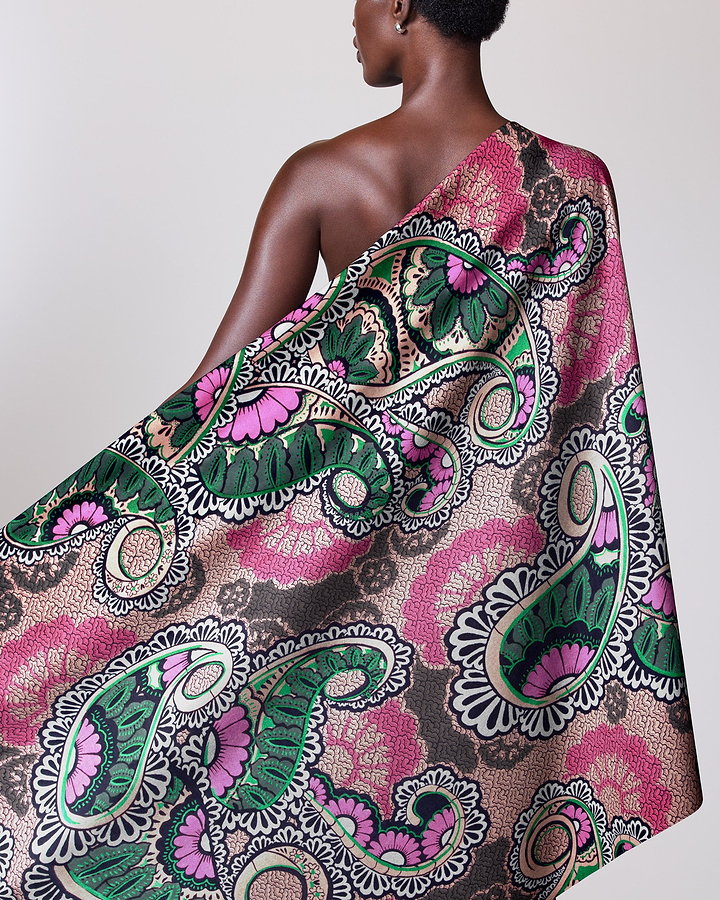 Satin Royal | VLW0390.009 | Emerald Green Embellished