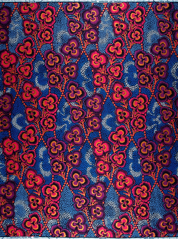 Vibrant red purple floral-patterned fabric satin royal vlw2342.007