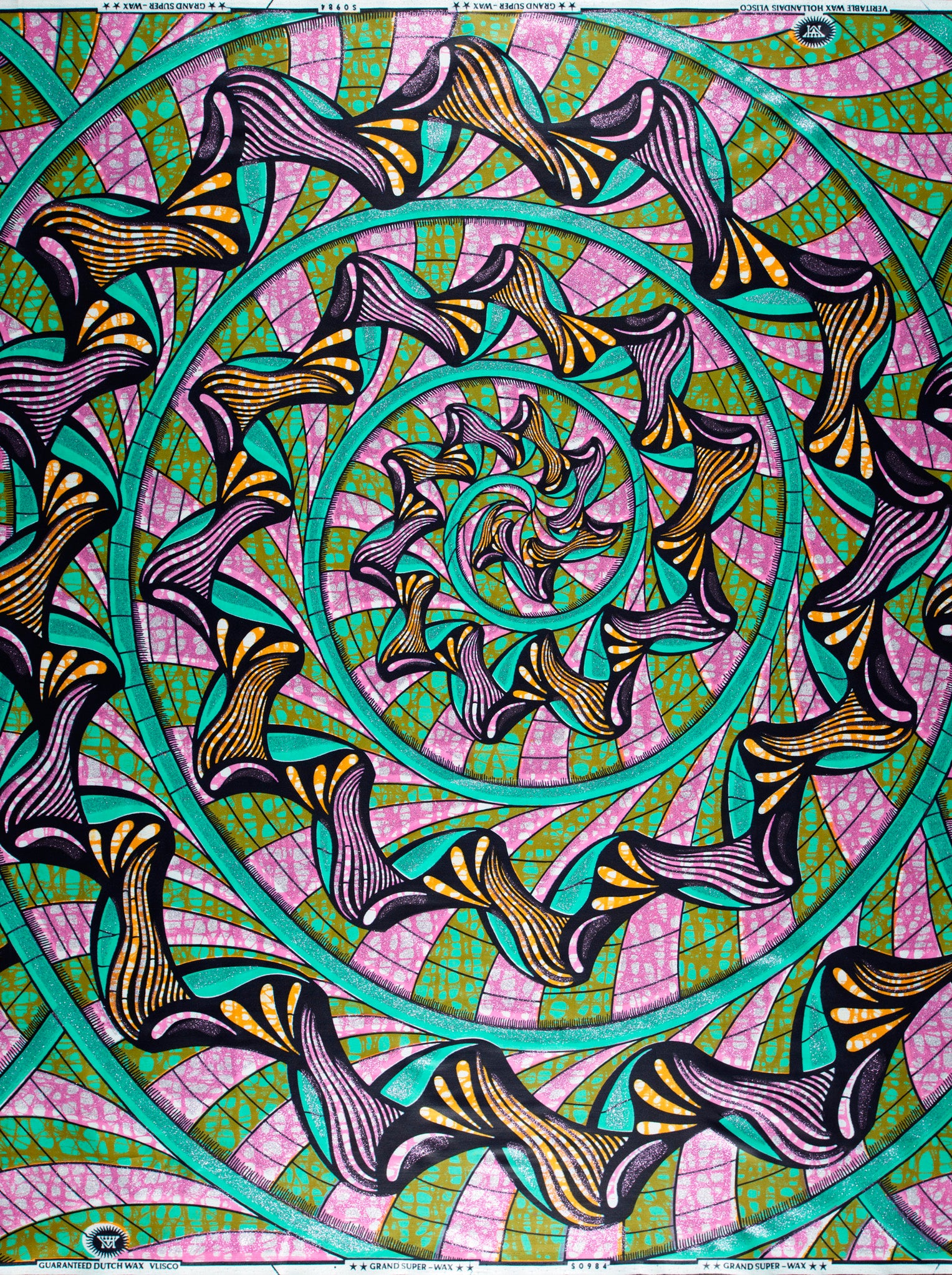 Vibrant psychedelic spiral-patterned fabric bold grand super-wax vls0984.001