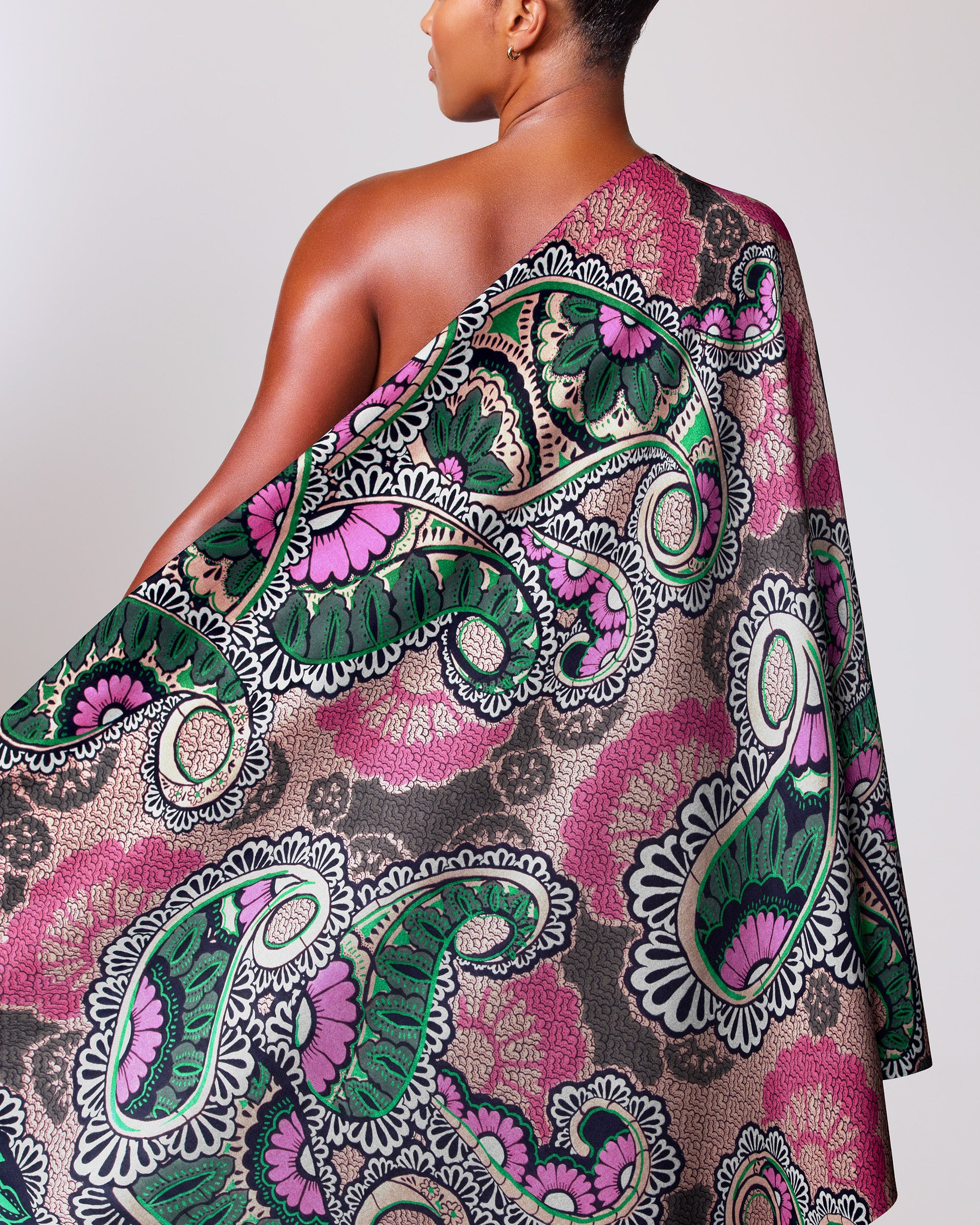 Satin Royal | VLW0390.009 | Emerald Green Embellished