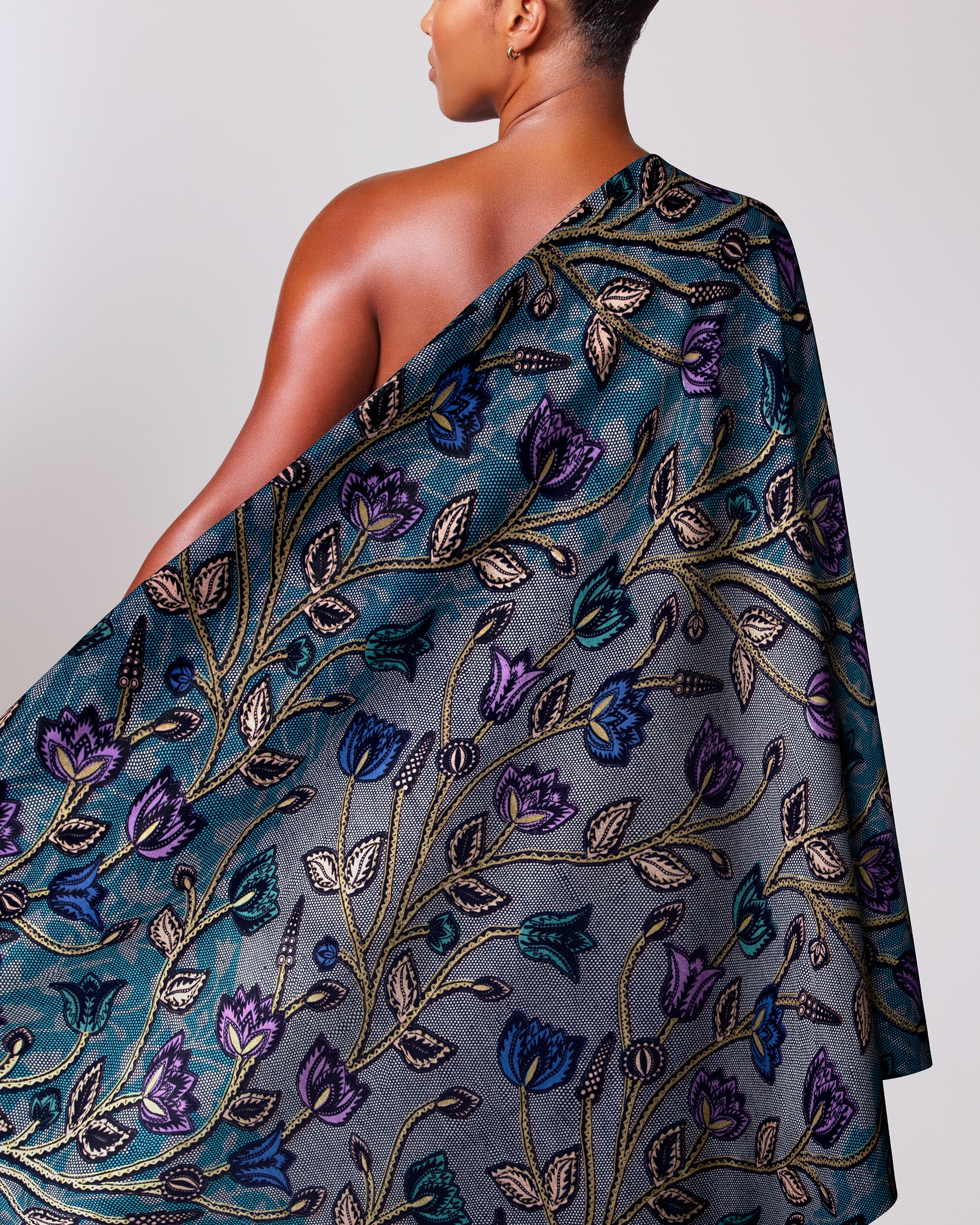 Satin Royal | VLW2895.010 | Gold Embellished