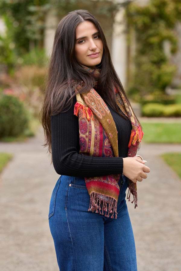 Floral Paisley Fringed Scarf – SAACHI