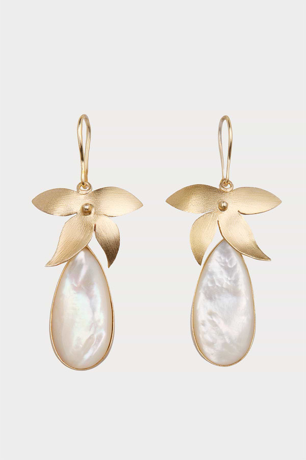 Saachi Earrings in Silver Saachi Earrings in Silver