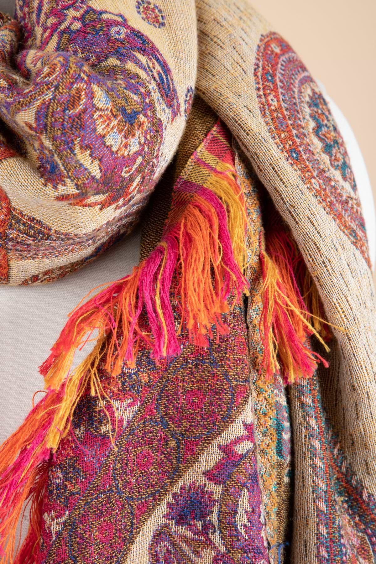 Floral Paisley Fringed Scarf – SAACHI