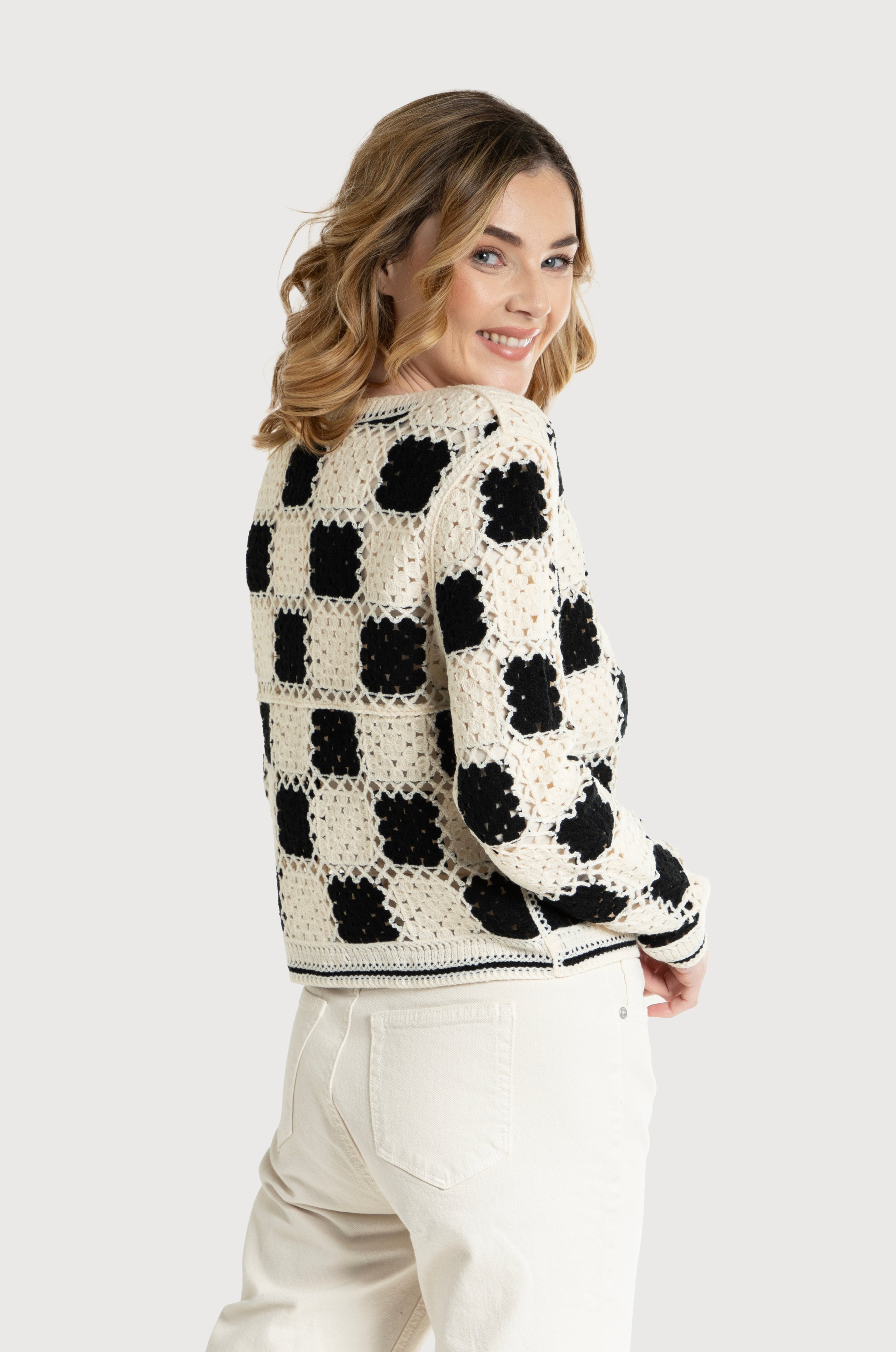 Checkered Crochet Cardigan – SAACHI