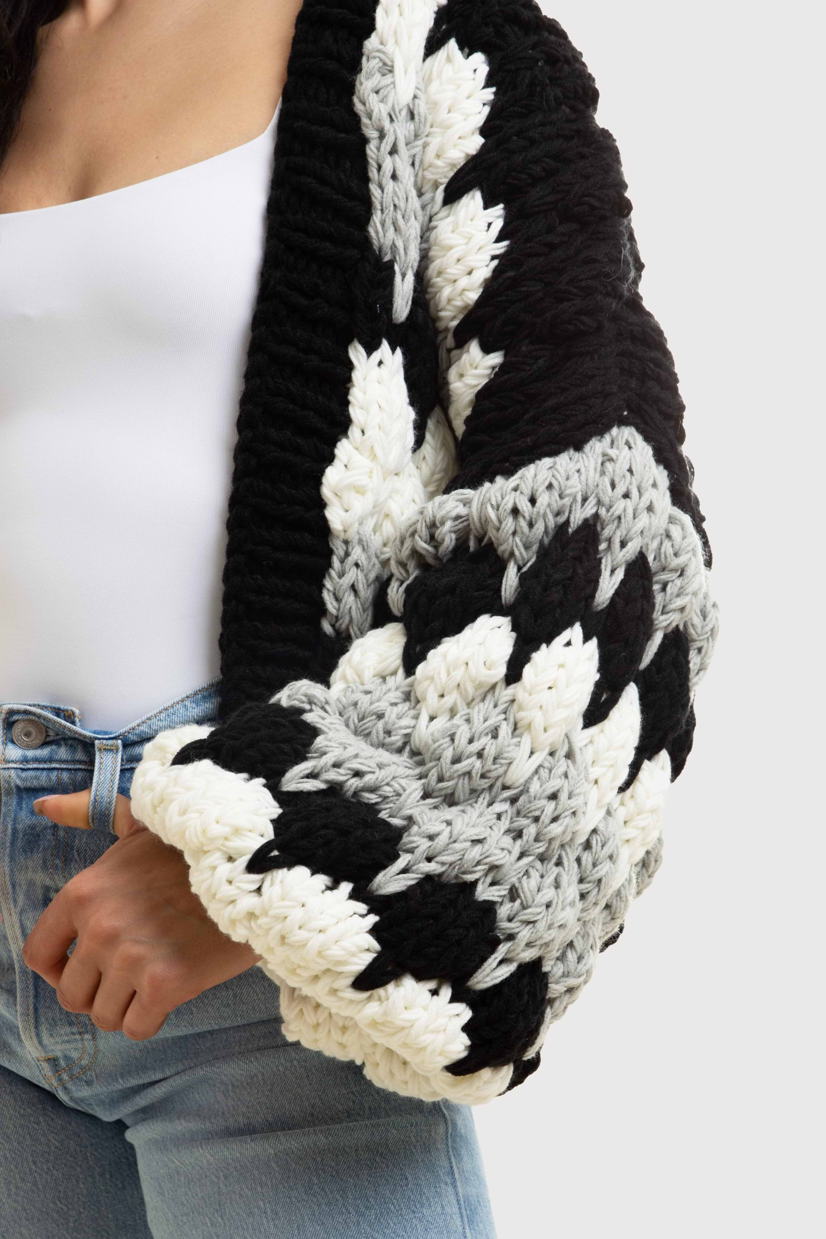 受注制【Chikashitsu +】bookle hairly cardigan (3color) | OUR