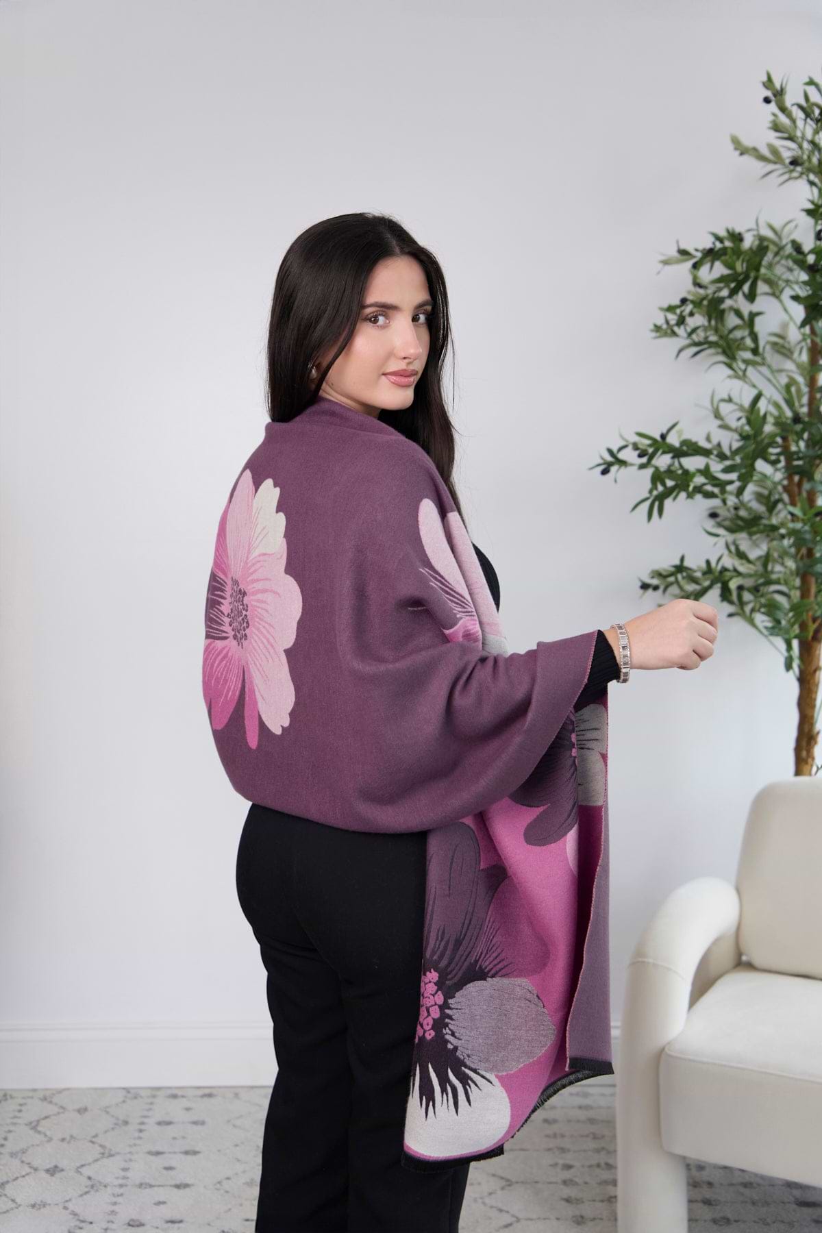 Fresh Floral Reversible Scarf – SAACHI