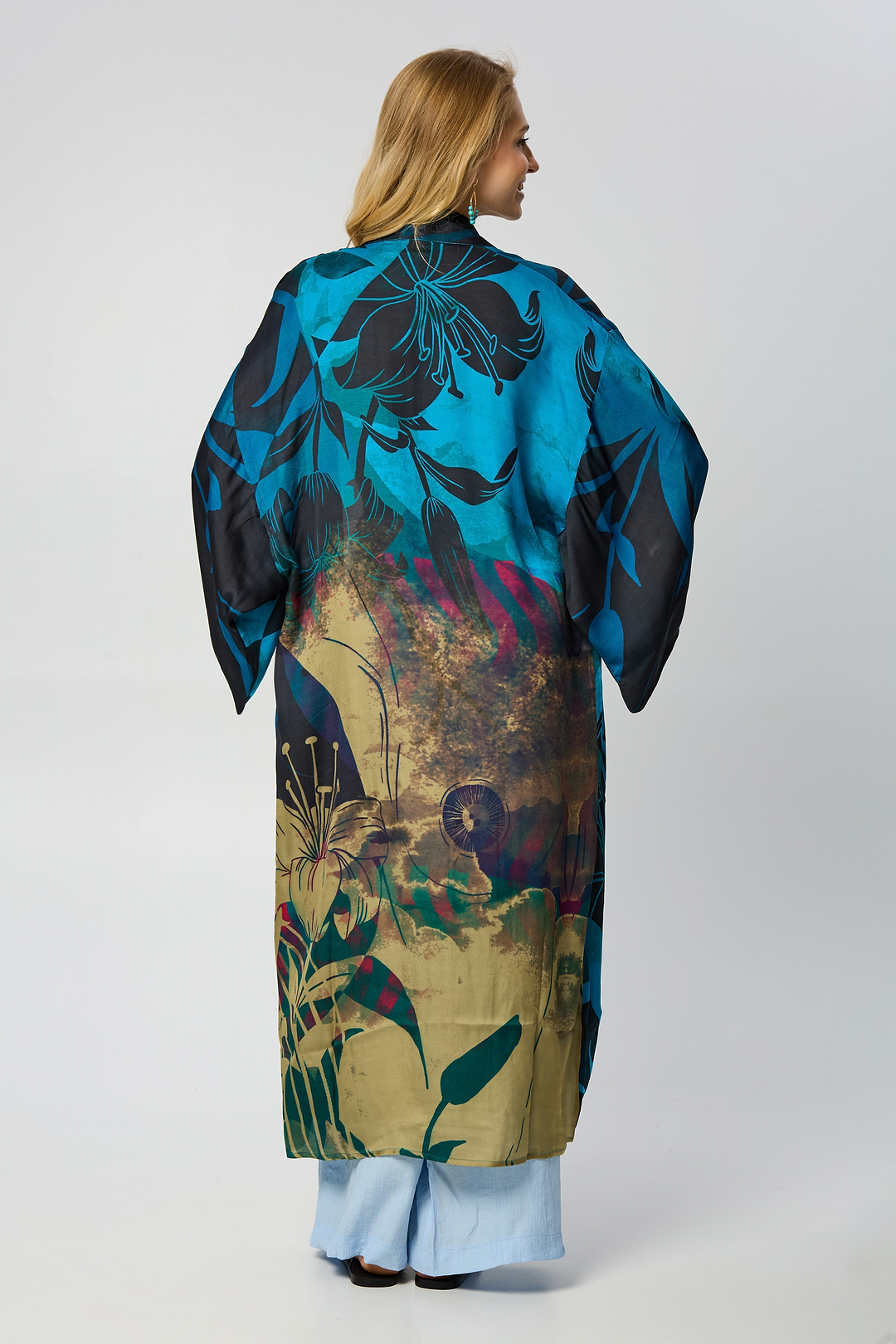 Summer Ulta Kimono Abstract