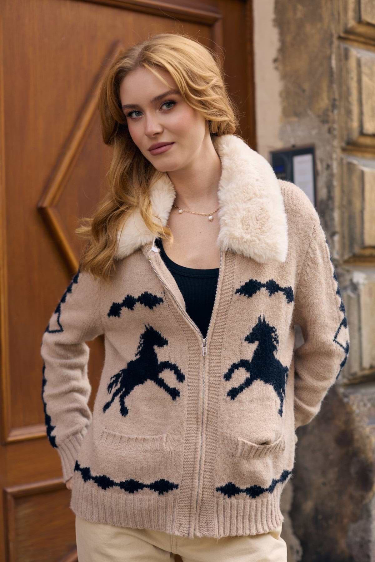 Fur Collar Horse Knit Jacket – SAACHI