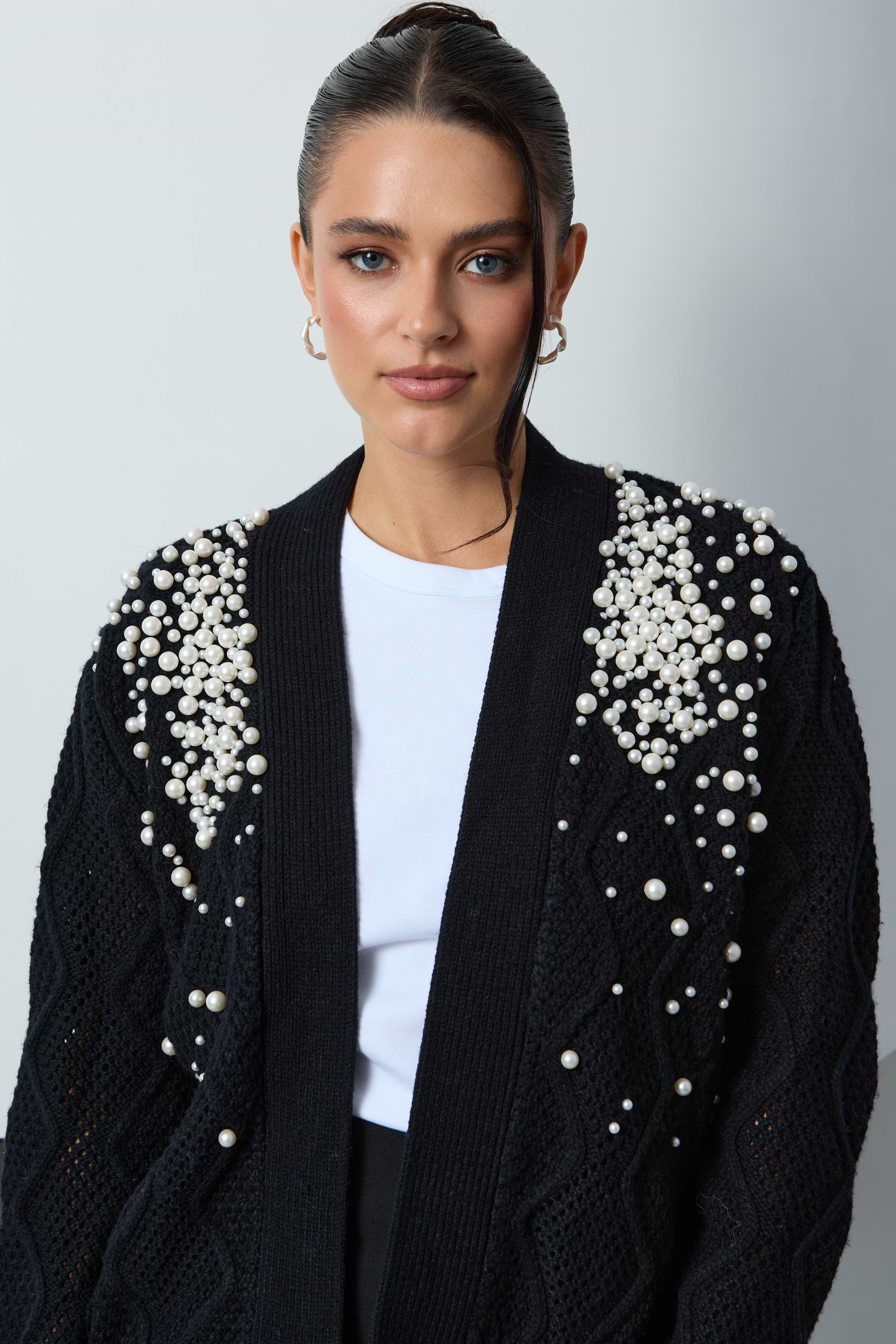Pearl Embellished Cardigan – SAACHI