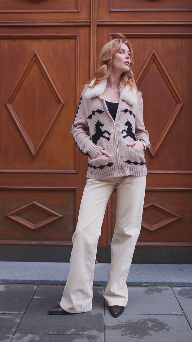 Fur Collar Horse Knit Jacket – SAACHI