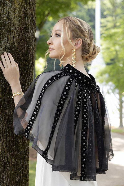 Beaded Velvet and Sheer Capelet - SAACHI - Black / One Size — Fits All - Cape