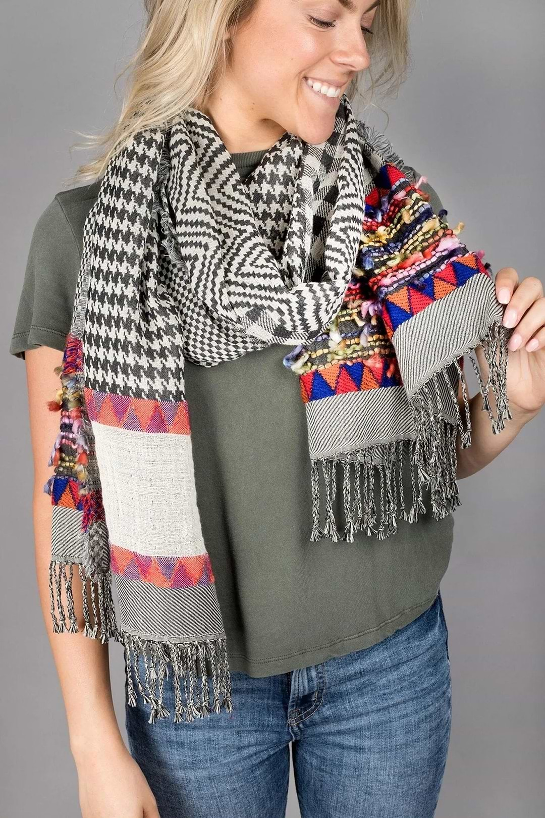 Picchu Scarf Gray