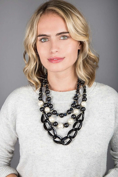 Betty Layered beaded Chain Necklace Black