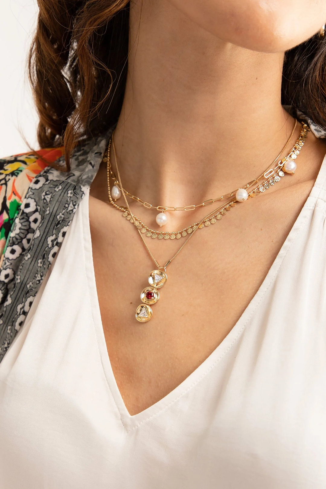 Divine Three Charm Pendant Necklace Gold