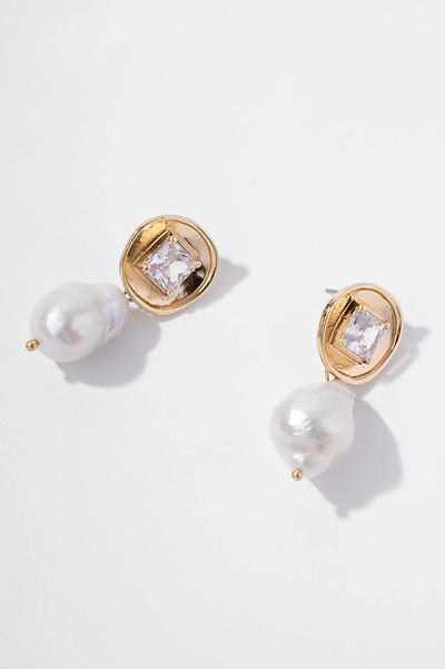 Divine Pearl Drop Earrings - SAACHI