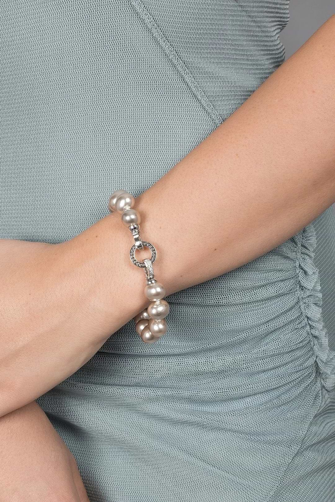 Paramount Pearl Bracelet Papaya Whip