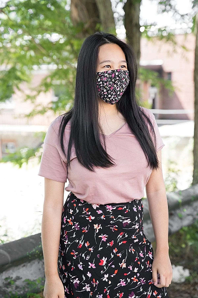 Adjustable Floral Face Mask with Two PM2.5 Filters Black