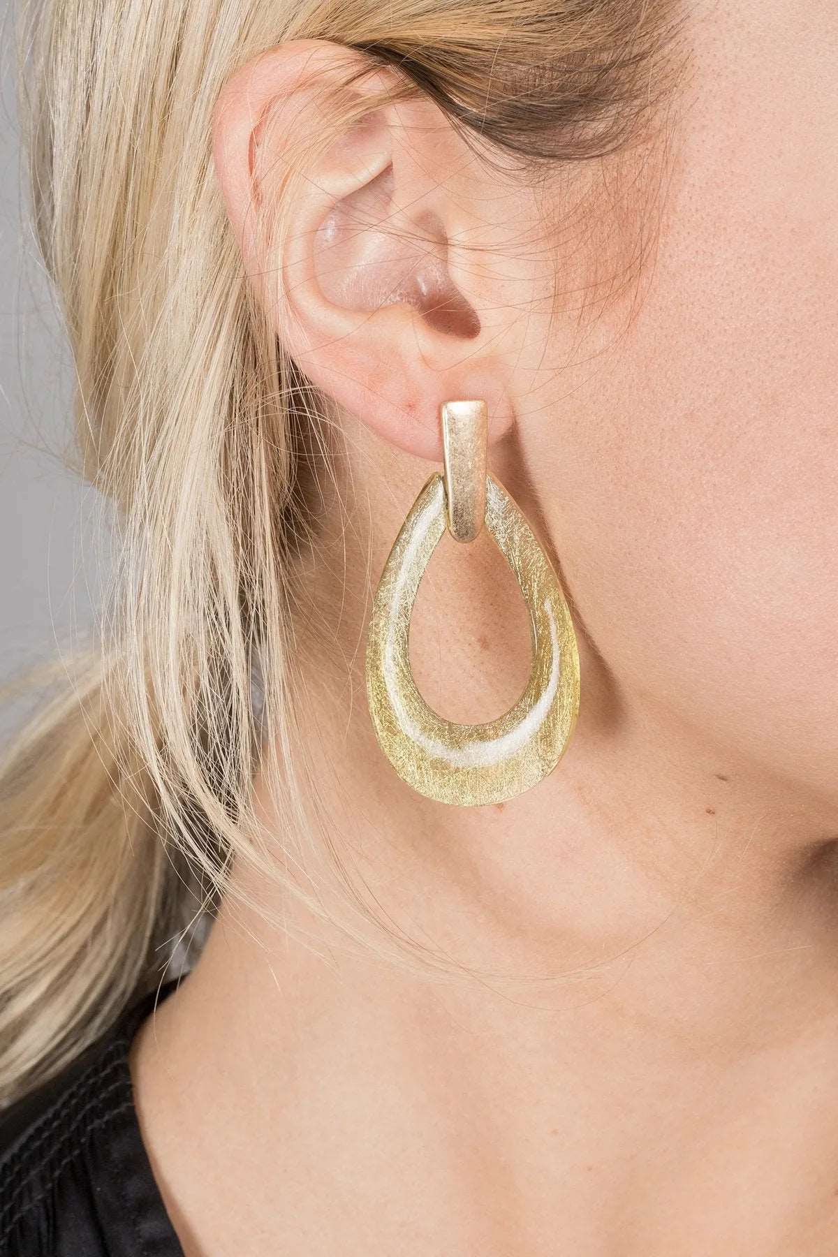 Acadiana Drop Earring Gold