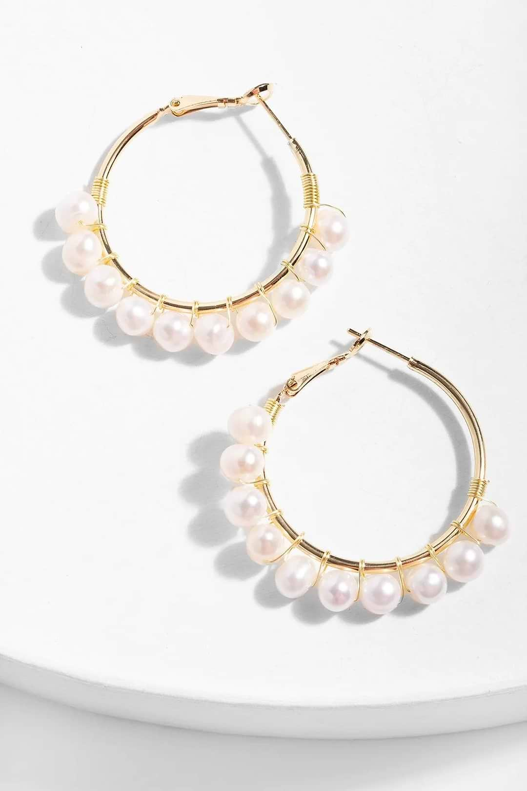 Rushing Water Pearl Hoop Earring White