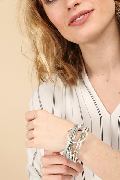 Go With The Flow Leather Bracelet - SAACHI - Gray - Bracelet