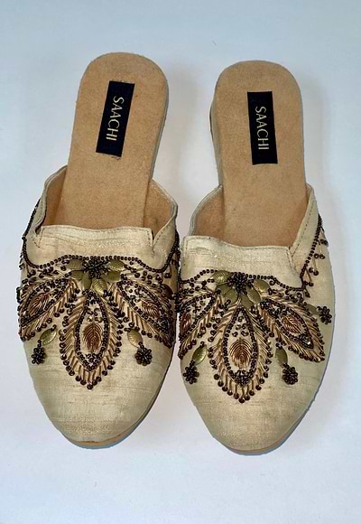 Neutral Beaded Embroidered Slide - SAACHI