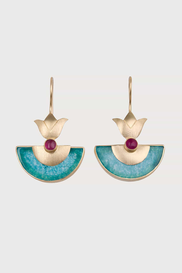 Saachi Earrings in Silver Saachi Earrings in Silver