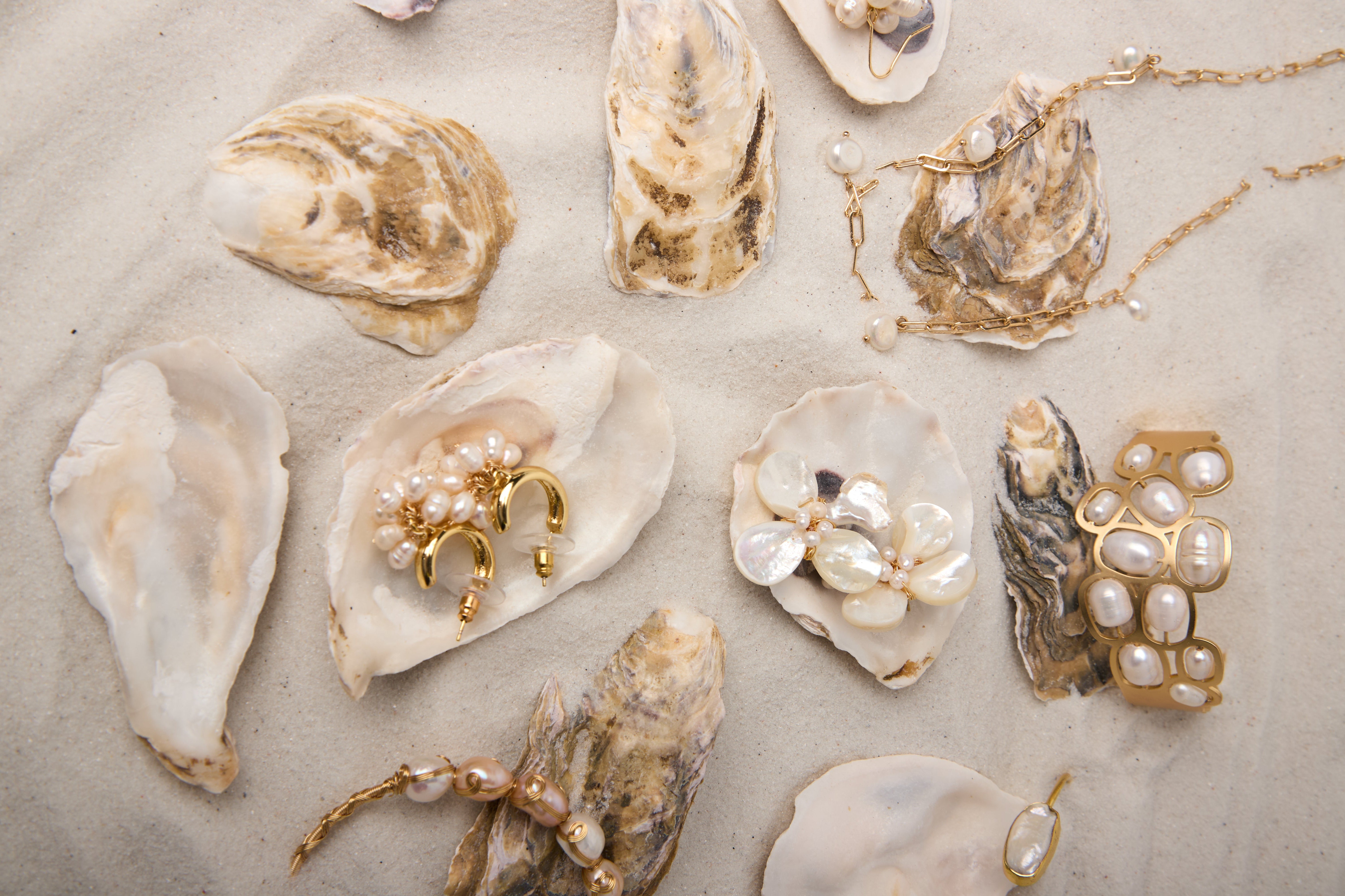 SAACHI | Women's Kimonos, Scarves, Cardigans & Jewelry