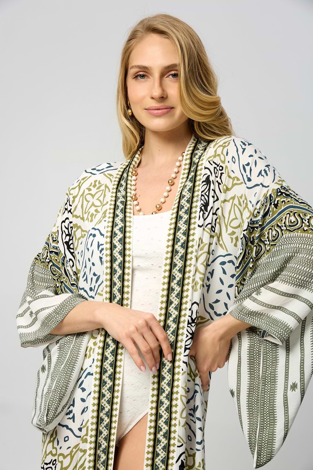 Mosaic Tile Pattern Kimono