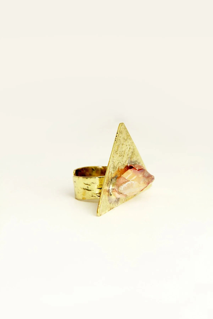 Mystic Rock Crystal Triangle Ring Gold