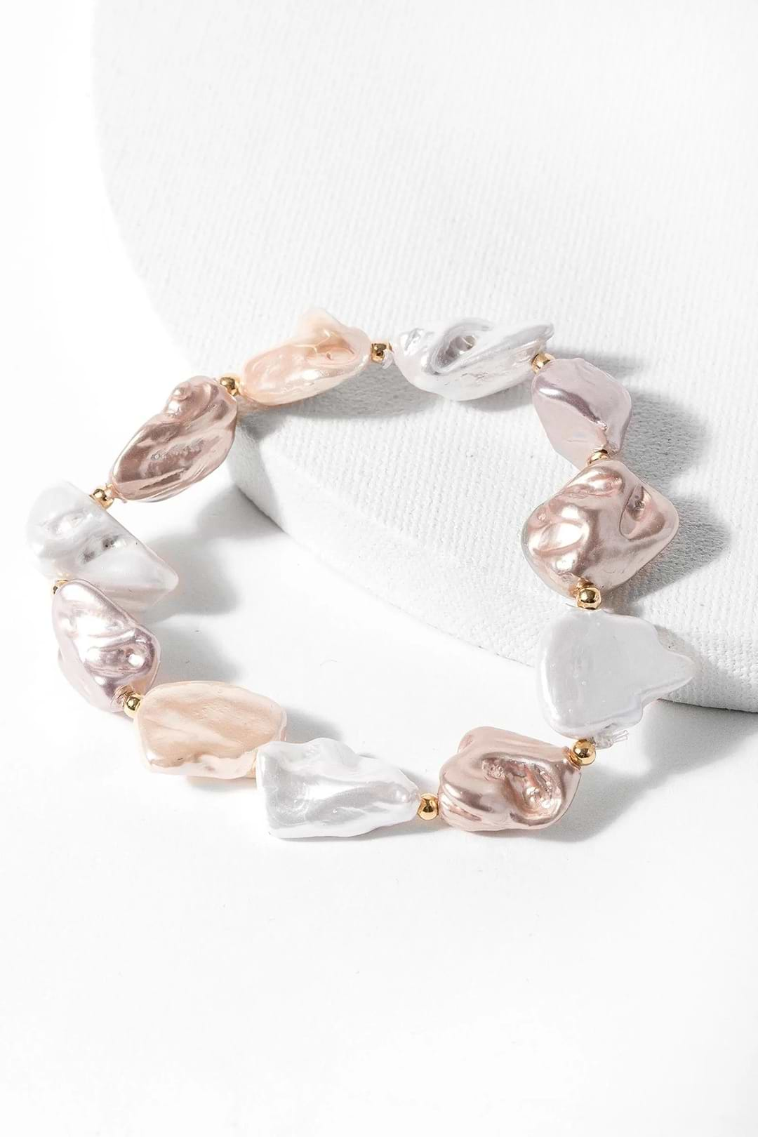 Amelia Pearl Bracelet Blush