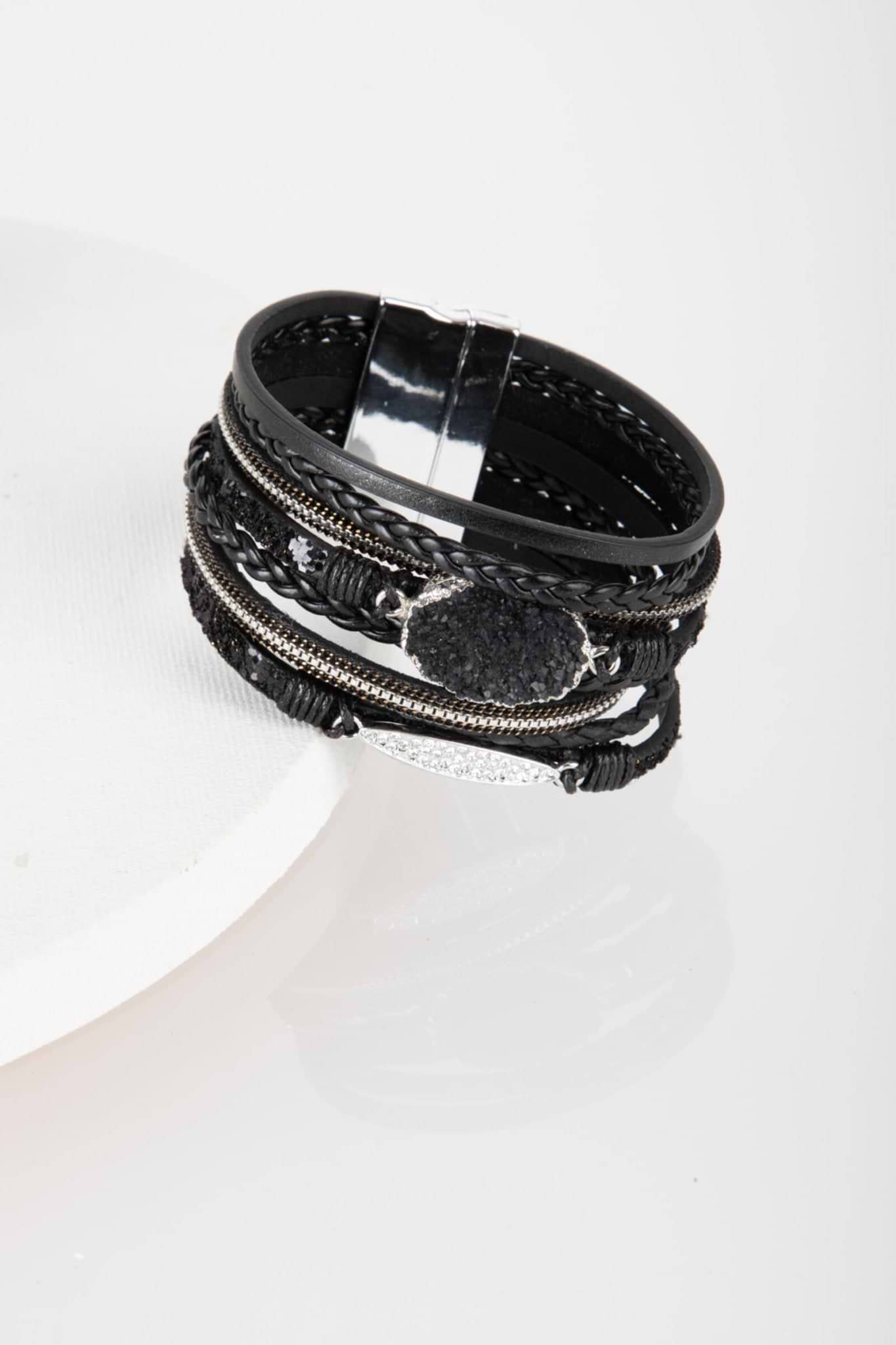 Handmade Gold & Silver Bracelets For Women's | SaachiStyle