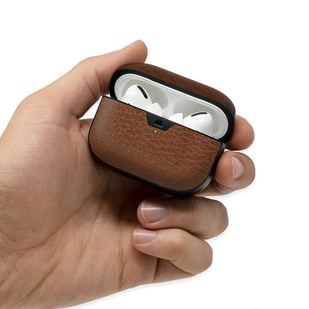 Protective AirPods Pro Case Wireless Charging High-Quality Keychain Brown Leather | Gen 1 (2019)