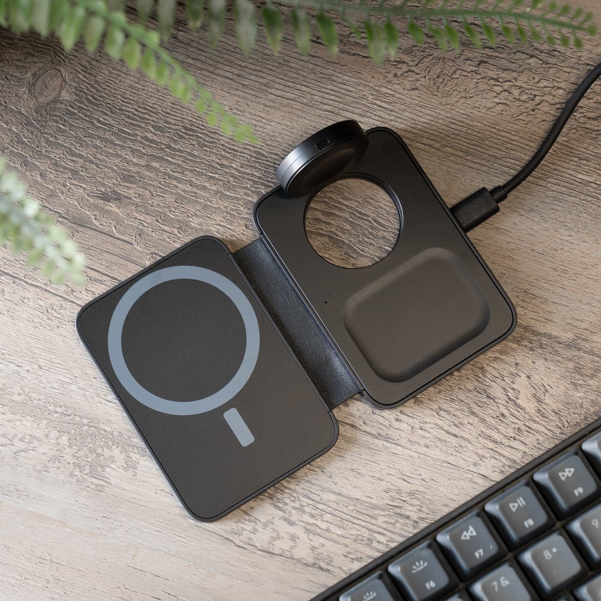 portable charger for iphone and apple watch
